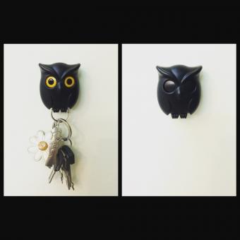 Obesek in hiška za ključe sovica - bela 