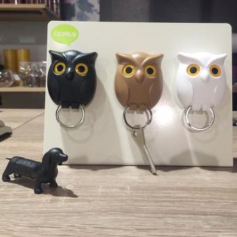 Obesek in hiška za ključe sovica - bela 